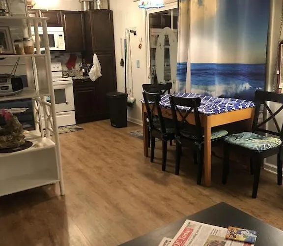 Bayside 1st Floor Oc 2 Br/1ba Pool Close To Jolly Roger/convention Center Apartment Ocean City
